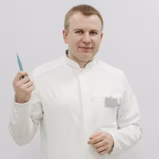 Dr Adrian Król